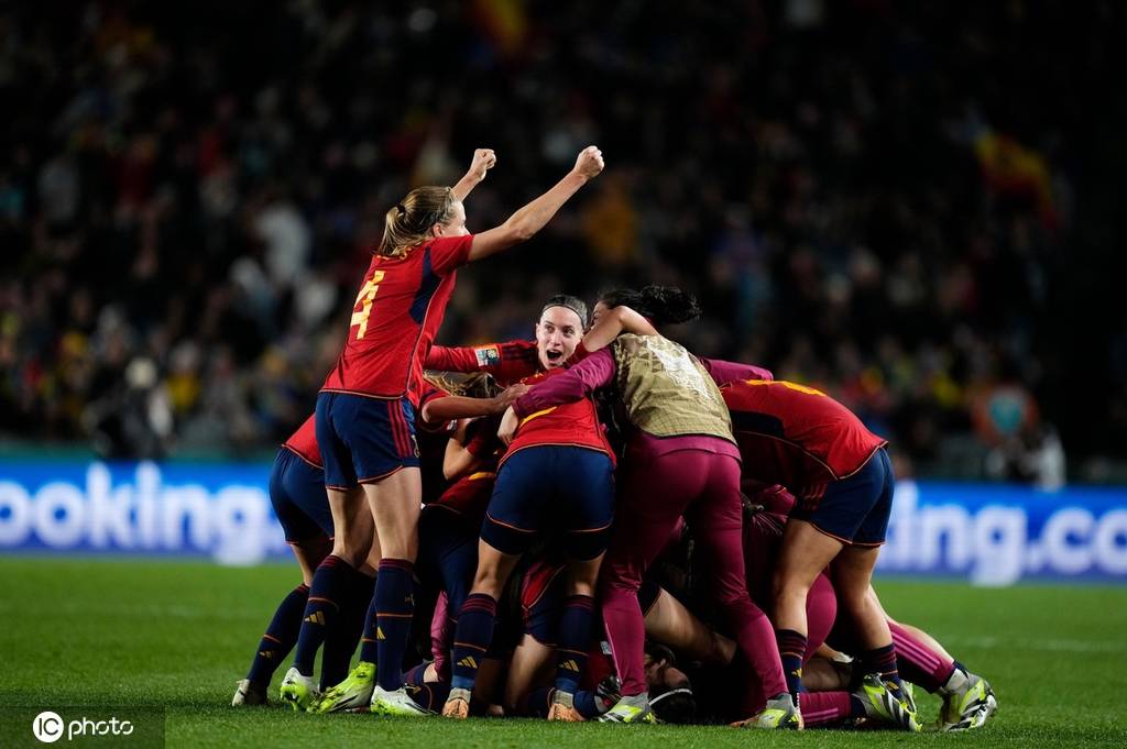女足世界杯：西班牙队2比1击败瑞典